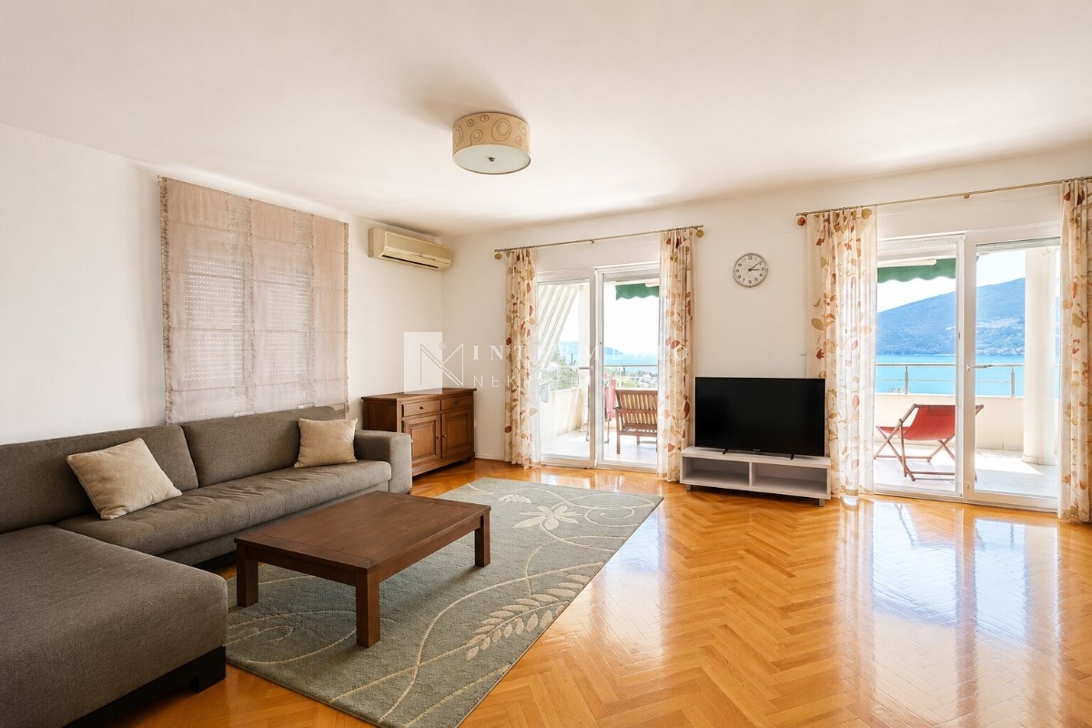 Dvosoban stan 93m² sa pogledom na more – Topla 2, Herceg Novi